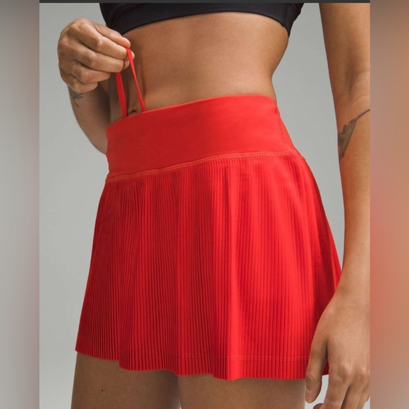 Lululemon Pleat to Street Mid-Rise Skirt in Hot Heat - Picture 2 of 11